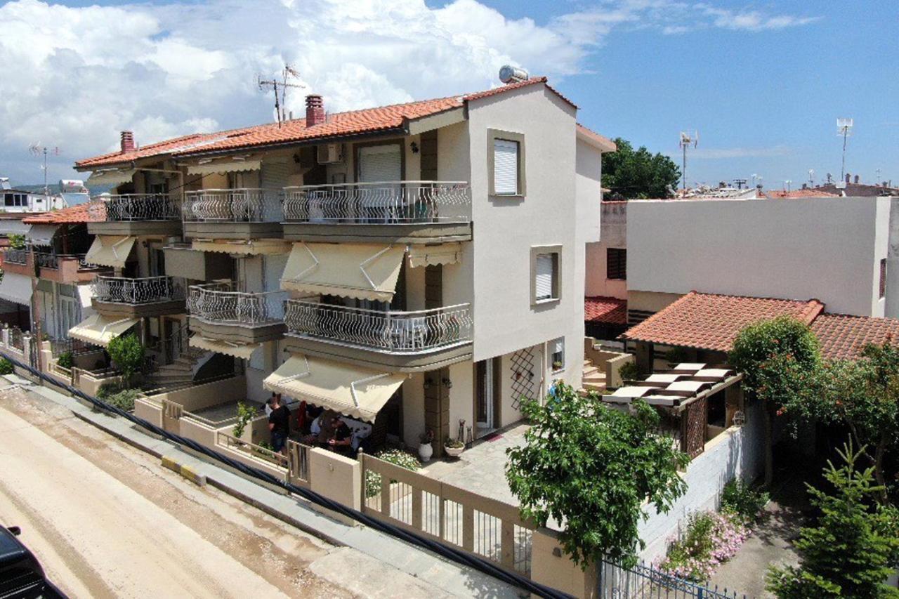 Ofrinio Central Apartments Dış mekan fotoğraf